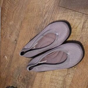 Grasshopper Orthopedic Flats🖤